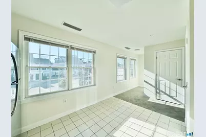 36 Fairgate Drive, Stamford, CT 06902 - Photo 4
