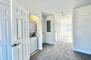 36 Fairgate Dr, Stamford, CT 06902 - Photo 6