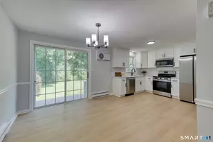 45 Brandywine Ln, Suffield, CT 06078 - Photo 6