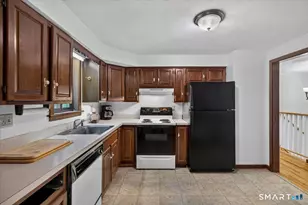 35 Aileen Dr, Madison, CT 06443 - Photo 12