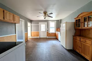 104 Elm St, Winchester, CT 06098 - Photo 4