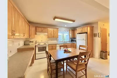 101 Webb Avenue, Stamford, CT 06902 - Photo 10