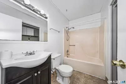 909 Hamilton Avenue #5, Waterbury, CT 06706 - Photo 16