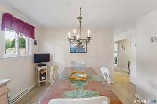 21 Sussex Pl, Stamford, CT 06905 - Photo 12