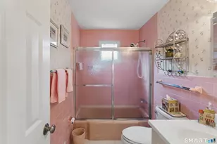 21 Sussex Pl, Stamford, CT 06905 - Photo 18