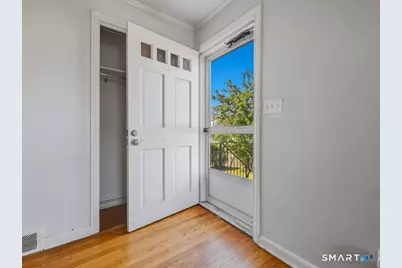 15 Third Avenue, Branford, CT 06405 - Photo 8
