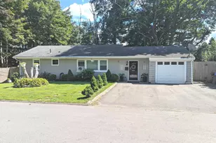 38 Pine St, Norwich, CT 06360 - Photo 1