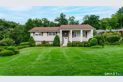 8 Pinewood Shores, Sherman, CT 06784 - Photo 2