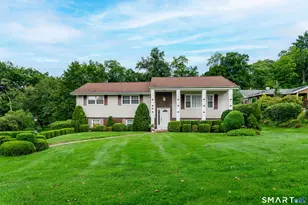 8 Pinewood Shores, Sherman, CT 06784 - Photo 2