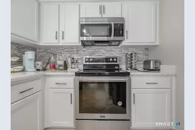 2900 Dover Court, Windsor, CT 06095 - Photo 6