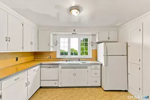 54 Ferncliff Dr, West Hartford, CT 06117 - Photo 14