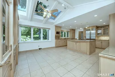 24 Inverness Road, Trumbull, CT 06611 - Photo 8