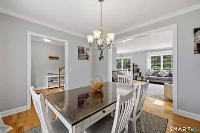 21 Carson Way, Simsbury, CT 06070 - Photo 4