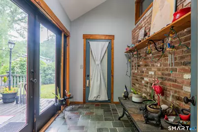 19 Vidich Lane, Naugatuck, CT 06770 - Photo 4