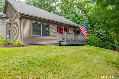 19 Vidich Lane, Naugatuck, CT 06770 - Photo 1