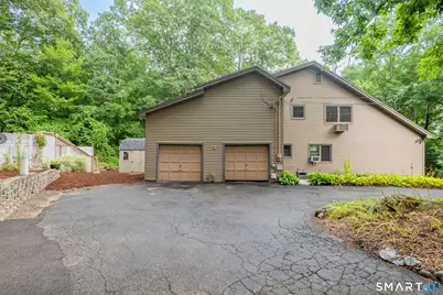19 Vidich Lane, Naugatuck, CT 06770 - Photo 2