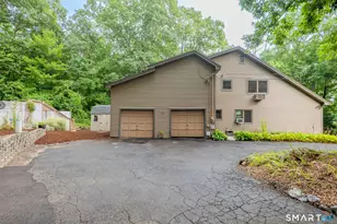 19 Vidich Ln, Naugatuck, CT 06770 - Photo 2