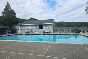 310 Boston Post Rd, Waterford, CT 06385 - Photo 16