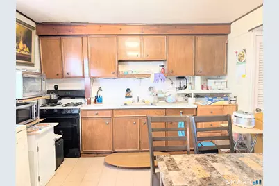 20 Court A #97, Bridgeport, CT 06610 - Photo 12