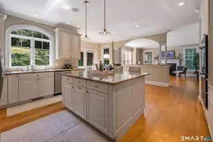 6 Whippletree Ln, Old Lyme, CT 06371 - Photo 8