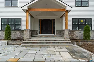 22 Grouse Ln, Woodbridge, CT 06525 - Photo 2