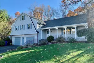 121 Rockledge Dr, South Windsor, CT 06074 - Photo 2