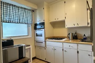 71 Strawberry Hill Ave, Stamford, CT 06902 - Photo 2