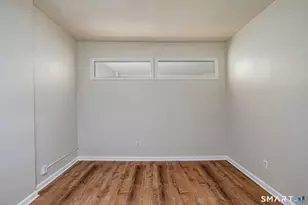 80 Cartright St, Bridgeport, CT 06604 - Photo 14
