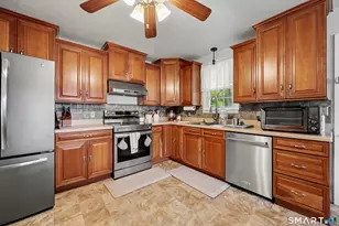 146 Manchester Ave, Waterbury, CT 06705 - Photo 8