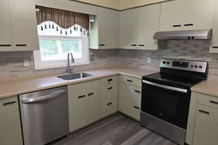 117 Helaine Rd, Manchester, CT 06042 - Photo 2