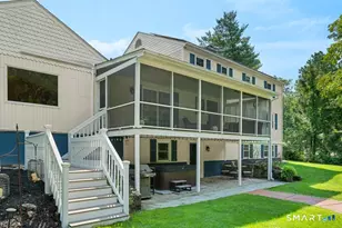 28 Oak Grove Rd, Brookfield, CT 06804 - Photo 4