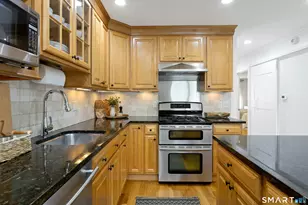 76 New Canaan Ave, Norwalk, CT 06850 - Photo 8