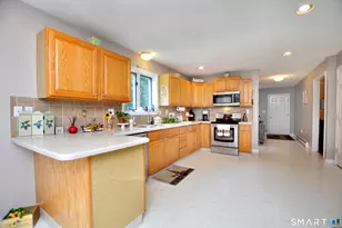 98 East St, Bethlehem, CT 06751 - Photo 8