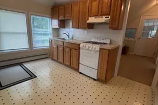 101 Grace St, Fairfield, CT 06825 - Photo 6