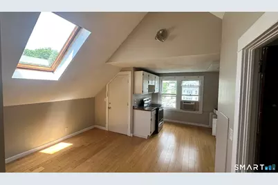 40 Quaker Lane South, West Hartford, CT 06119 - Photo 8