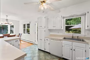 6 Vanderbilt Ave, Norwalk, CT 06854 - Photo 12