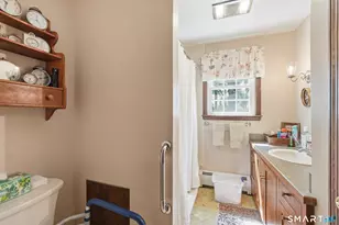 22 Kingsbury Rd, Thompson, CT 06277 - Photo 16