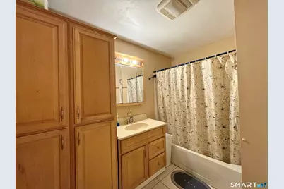 32 Pollys Lane, Montville, CT 06382 - Photo 16