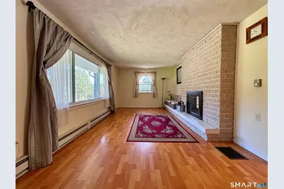 32 Pollys Lane, Montville, CT 06382 - Photo 8