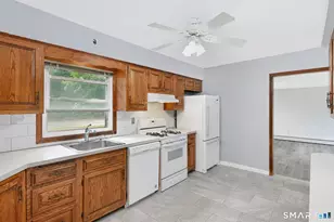 145 Hattertown Rd, Newtown, CT 06470 - Photo 8