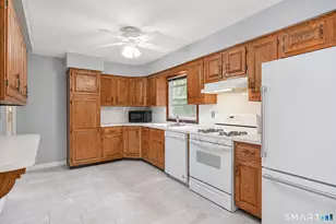 145 Hattertown Rd, Newtown, CT 06470 - Photo 10