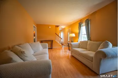 18 Kendall Circle, Waterbury, CT 06708 - Photo 14