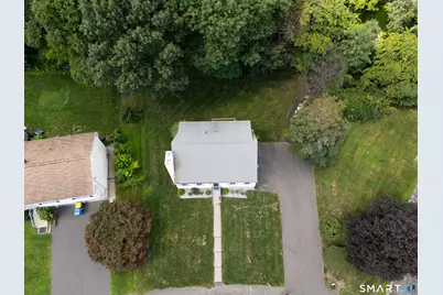 18 Kendall Circle, Waterbury, CT 06708 - Photo 4