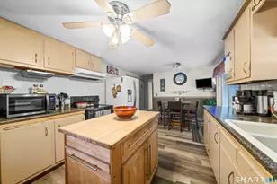 17 Lancer Dr, Enfield, CT 06082 - Photo 4