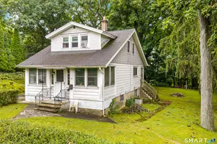 26 Fairview St, Watertown, CT 06779 - Photo 2