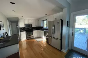 402 Riverside Dr, Fairfield, CT 06824 - Photo 14