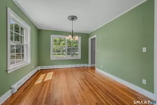 4 Cottage St, Groton, CT 06340 - Photo 12