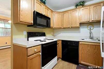 333 Vincellette Street #147, Bridgeport, CT 06606 - Photo 2