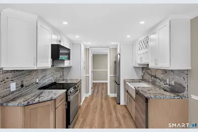 3 Pearl Street #F, Groton, CT 06355 - Photo 2