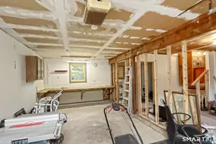154 Benz St, Ansonia, CT 06401 - Photo 30